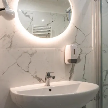 Laura Ταράντο